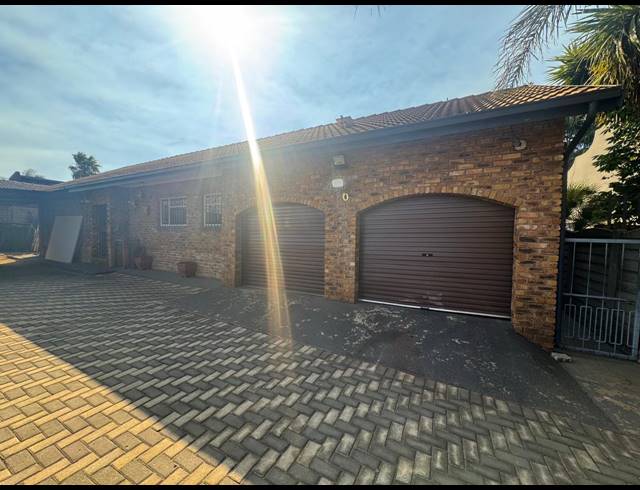3 BEDROOM HOUSE FOR SALE IN SUNAIR PARK